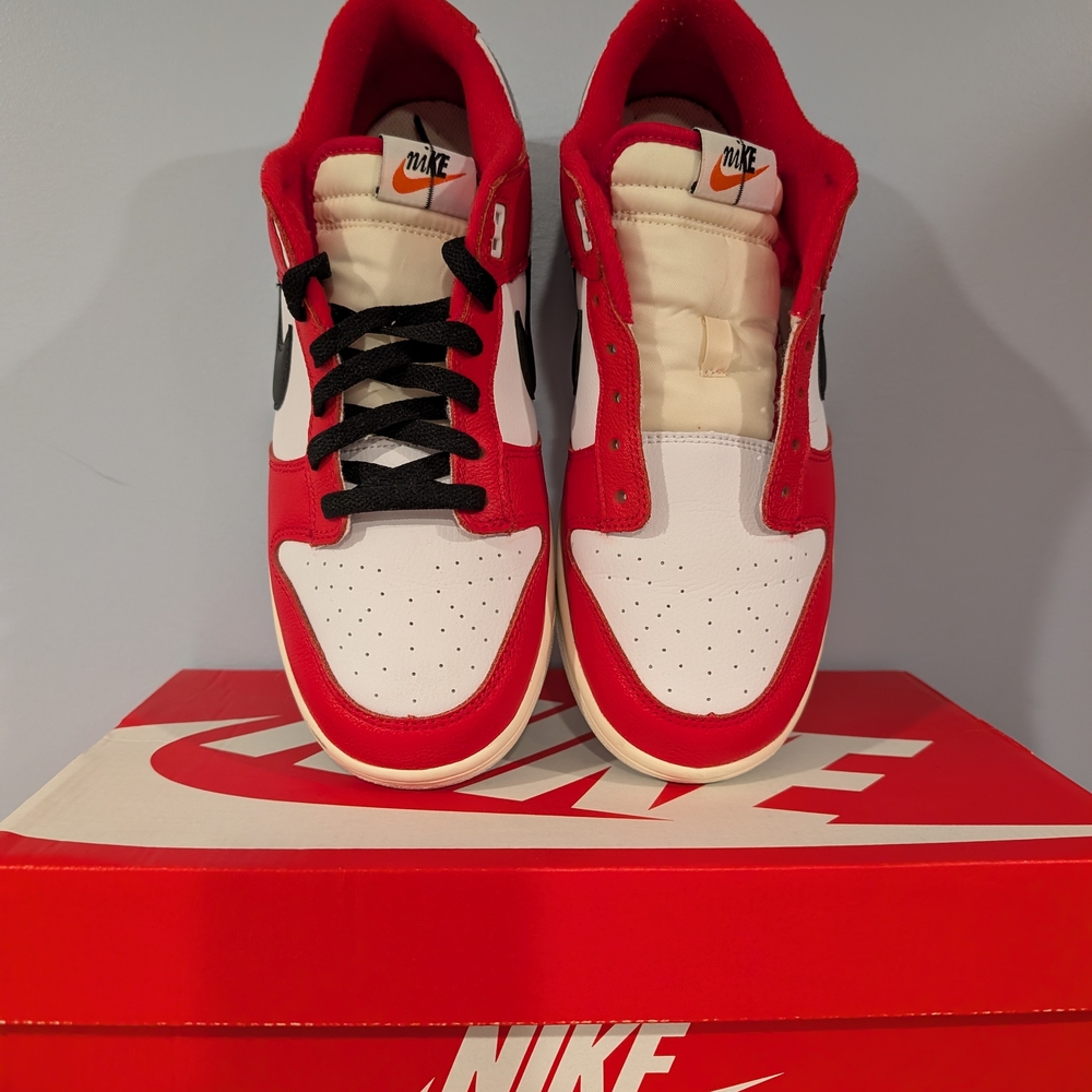 Nike Men's Red and White Sneakers